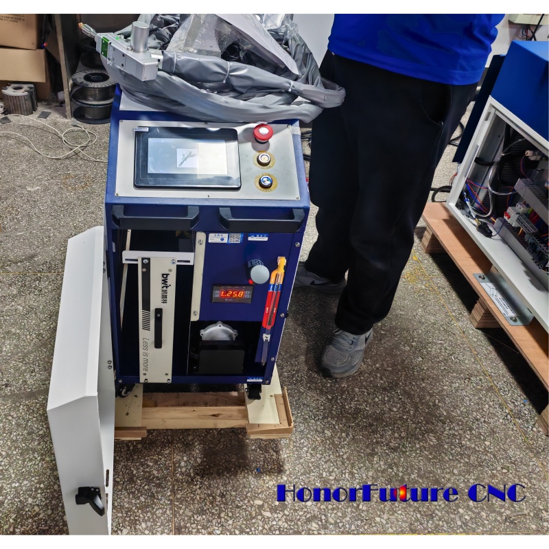 Industrial 1500W BWT Fiber Las - Industrial Laser Rust Remover 评论和价格